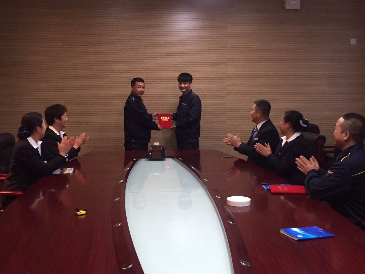 自信系學生獲表彰1.jpg